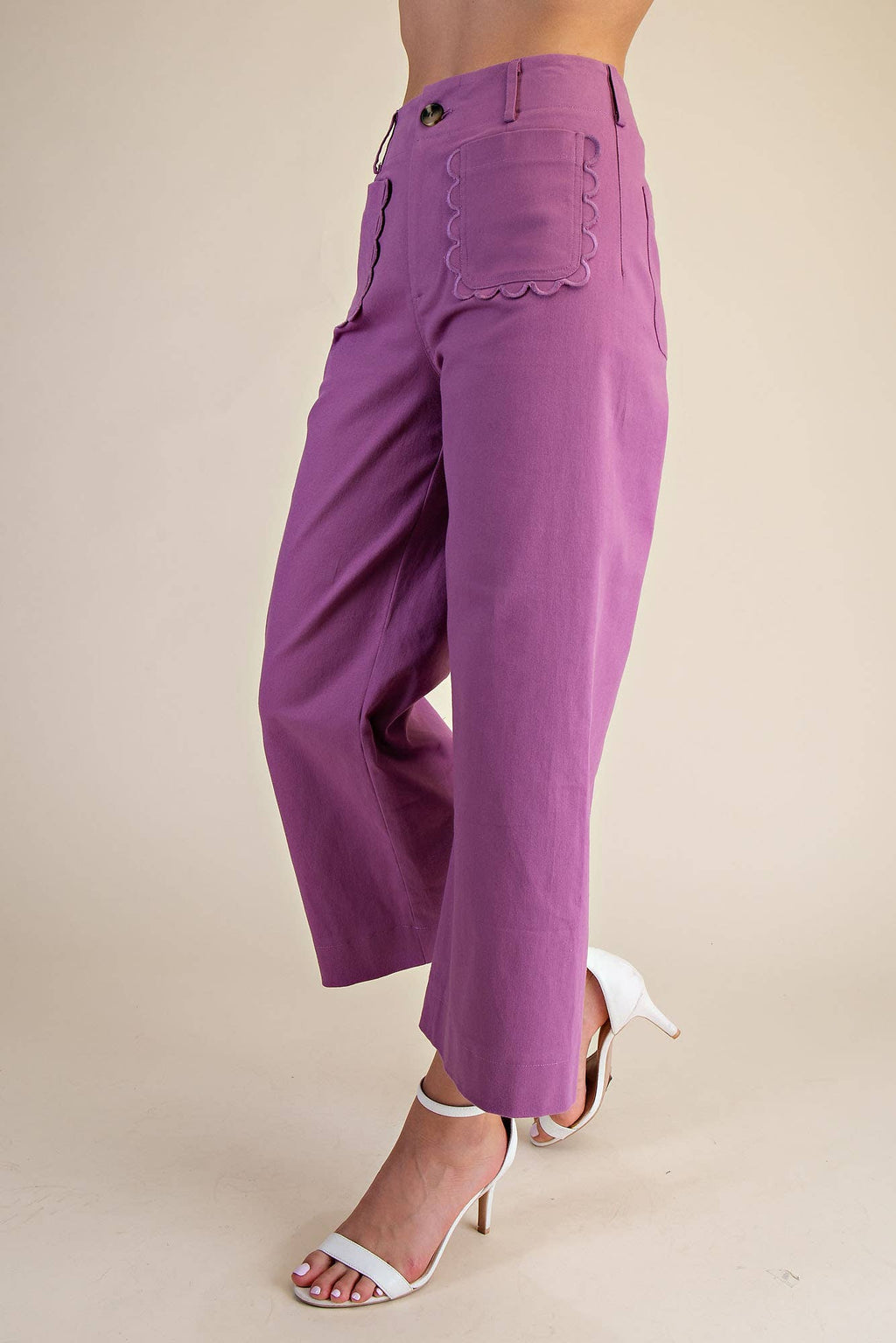 Wide-Leg Scallop Pant