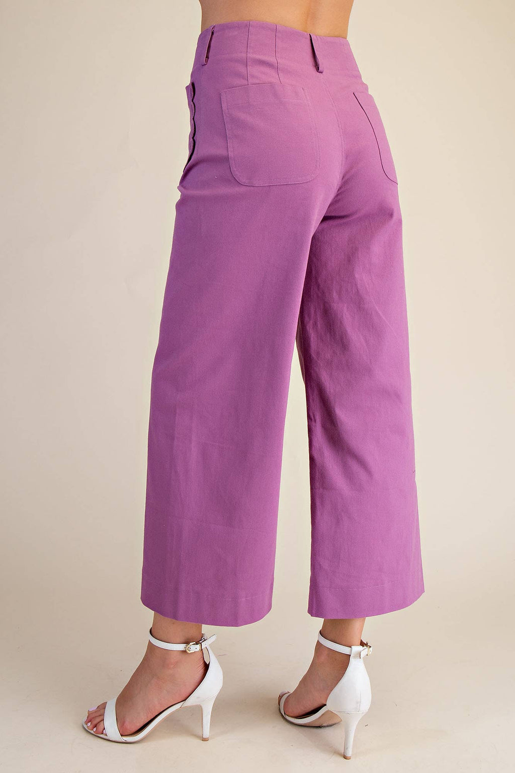 Wide-Leg Scallop Pant