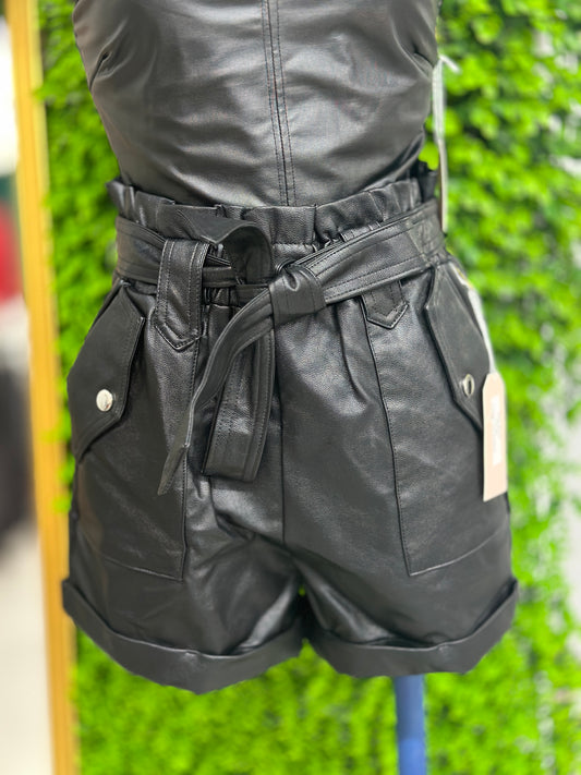 Valeria FL Short Black